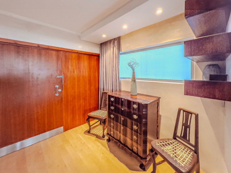 To Let 2 Bedroom Property for Rent in Sea Point Western Cape